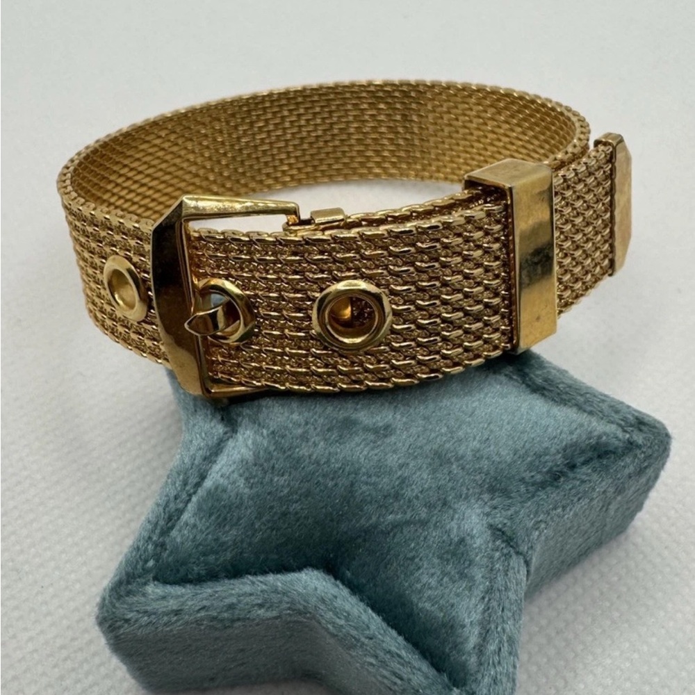 ✨ Vintage Avon 1970s–1980s Gold Tone Mesh Buckle Bracelet 6–7” ✨